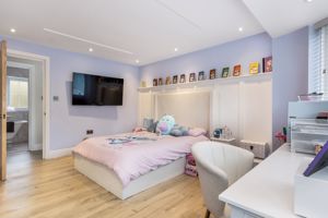 Photo 11- click for photo gallery